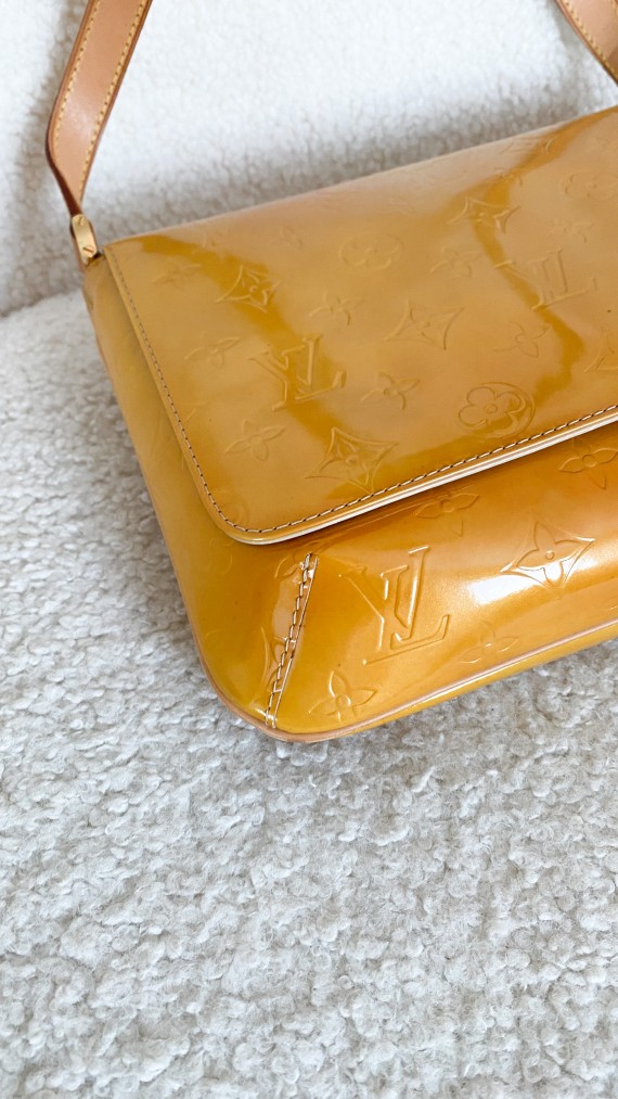 Louis Vuitton Vernis Shoulder Bag