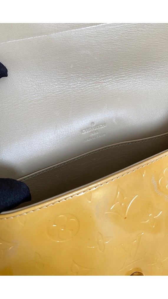 Louis Vuitton Vernis Shoulder Bag