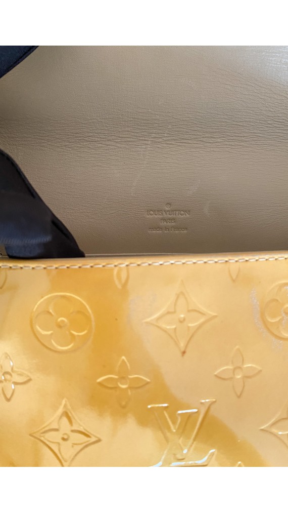 Louis Vuitton Vernis Shoulder Bag