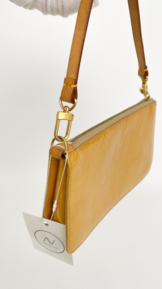 Louis Vuitton Vernis Pochette Bag