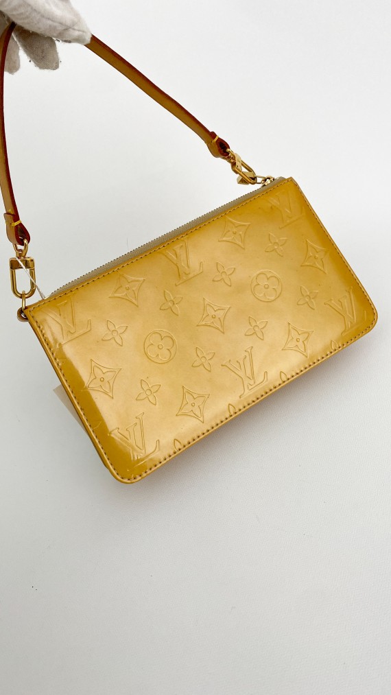 Louis Vuitton Vernis Pochette Bag