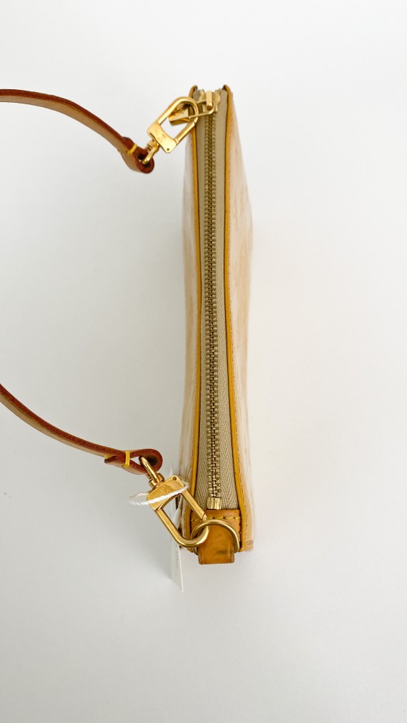 Louis Vuitton Vernis Pochette Bag
