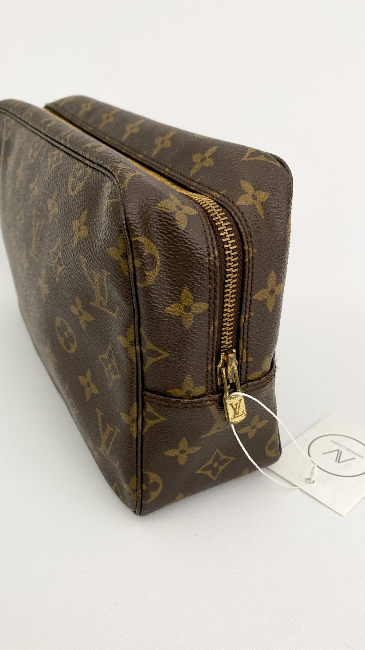 Louis Vuitton Toalettmappe Size 28