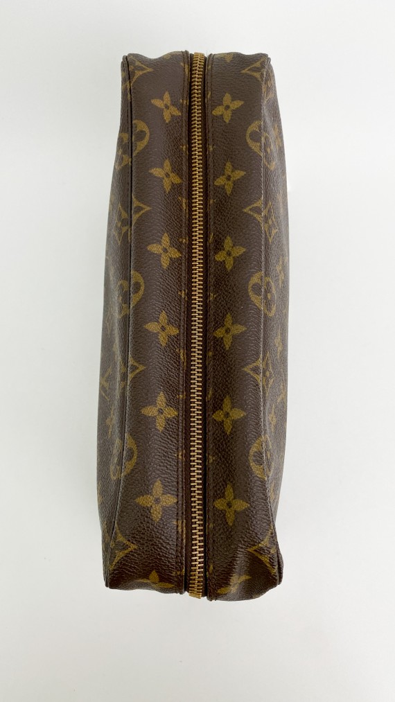 Louis Vuitton Toalett Mappe Size 28