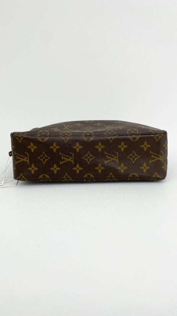 Louis Vuitton Toalett Mappe Size 28