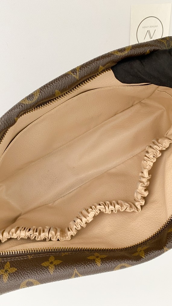 Louis Vuitton Toalett Mappe Size 28