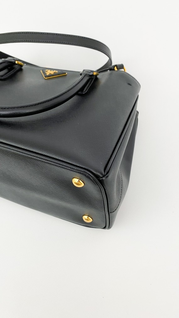 Prada Saffiano Galleria Shoulder Bag
