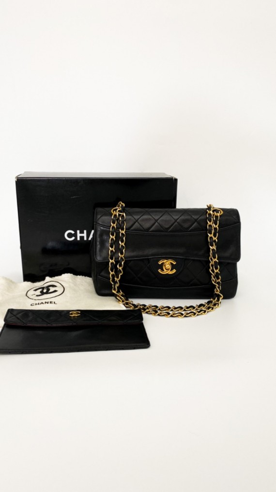 Chanel Classic Flap Bag m. Lommbok