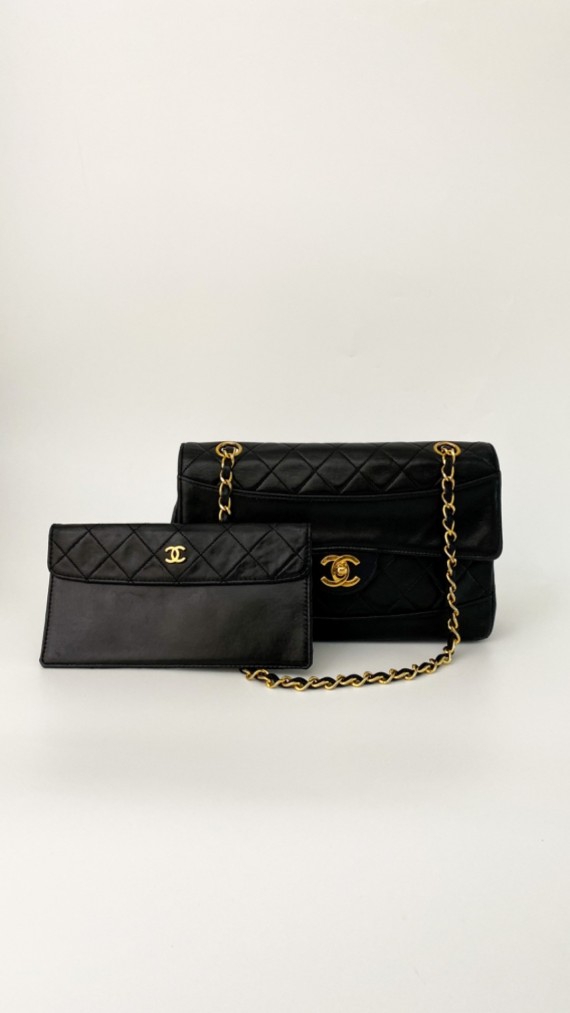 Chanel Classic Flap Bag m. Lommbok