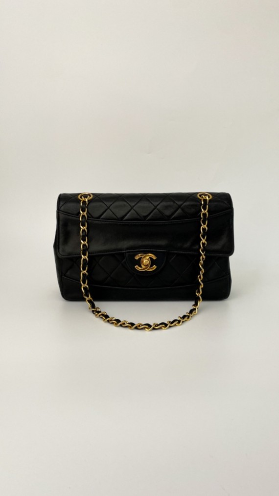 Chanel Classic Flap Bag m. Lommbok