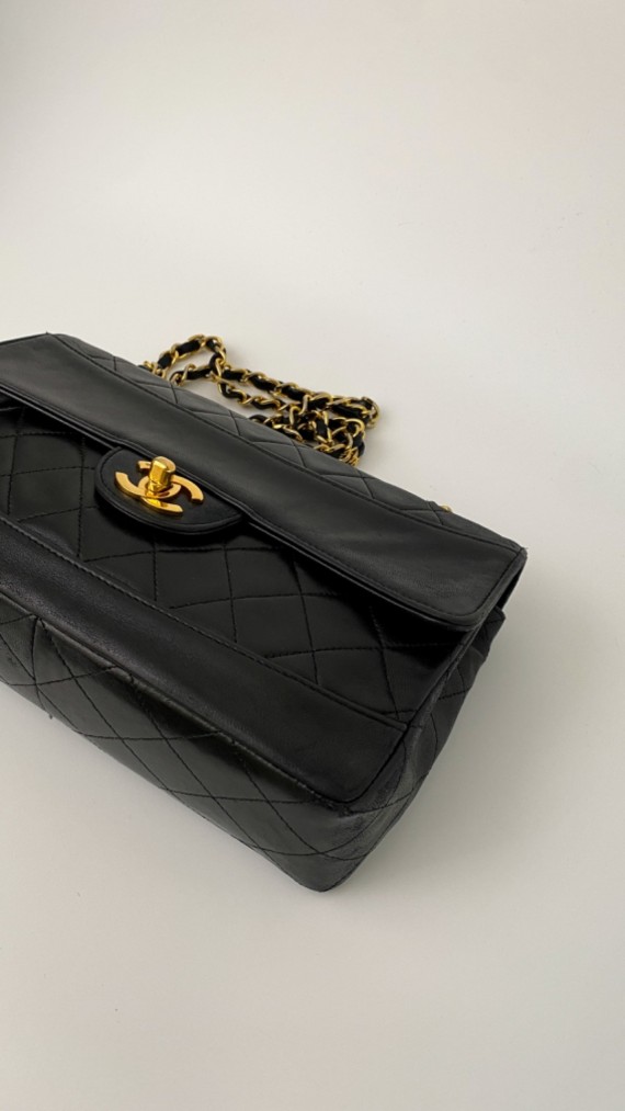 Chanel Classic Flap Bag m. Lommbok