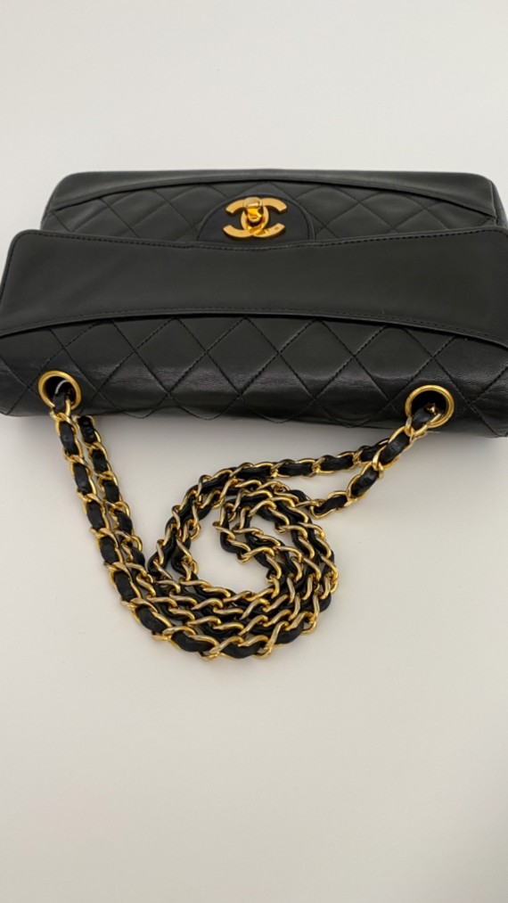 Chanel Classic Flap Bag m. Lommbok