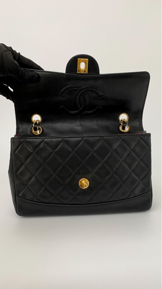 Chanel Classic Flap Bag m. Lommbok
