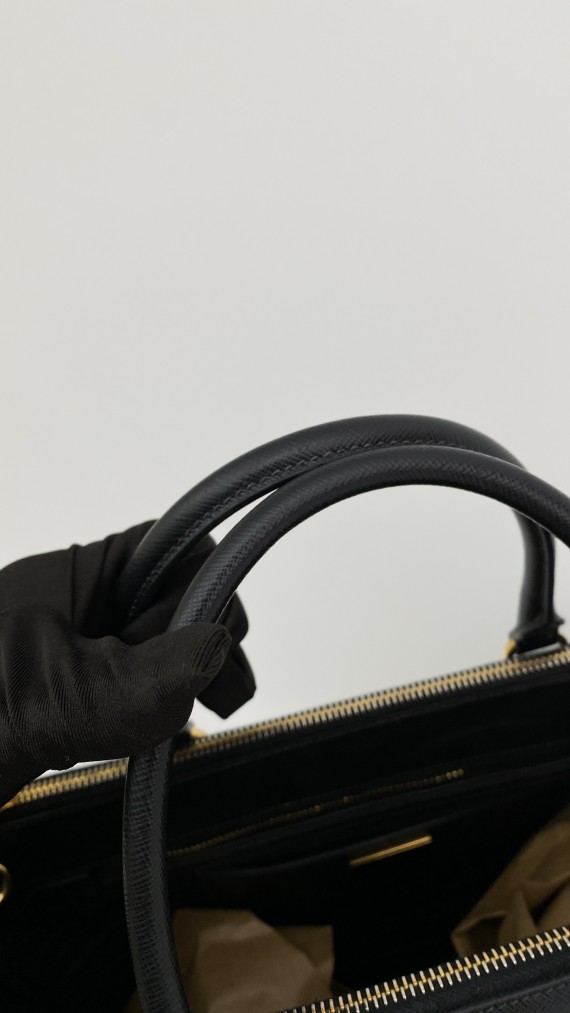 Prada Saffiano Bag Size Medium