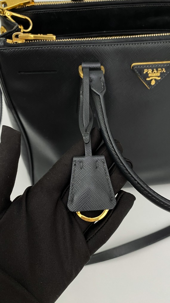 Prada Saffiano Bag Size Medium