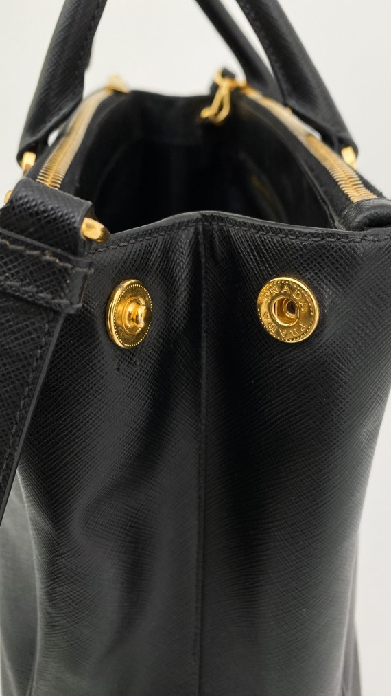 Prada Saffiano Bag Size Medium