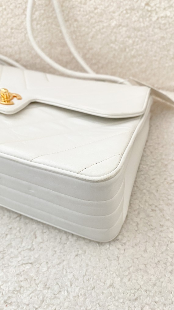 Vintage Chanel Shoulder Bag