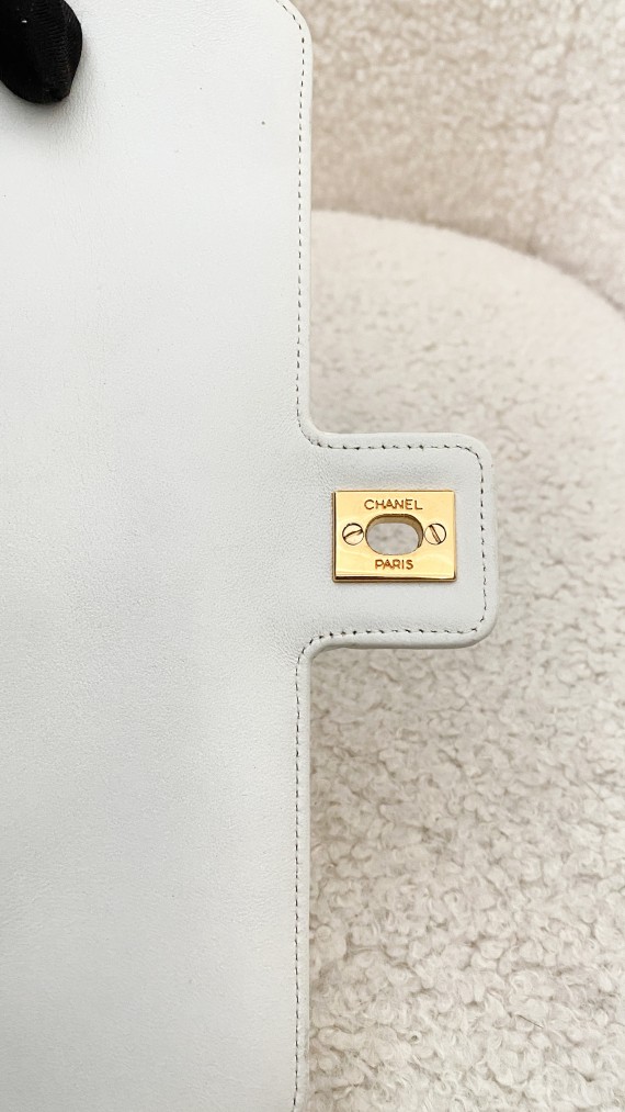 Vintage Chanel Shoulder Bag