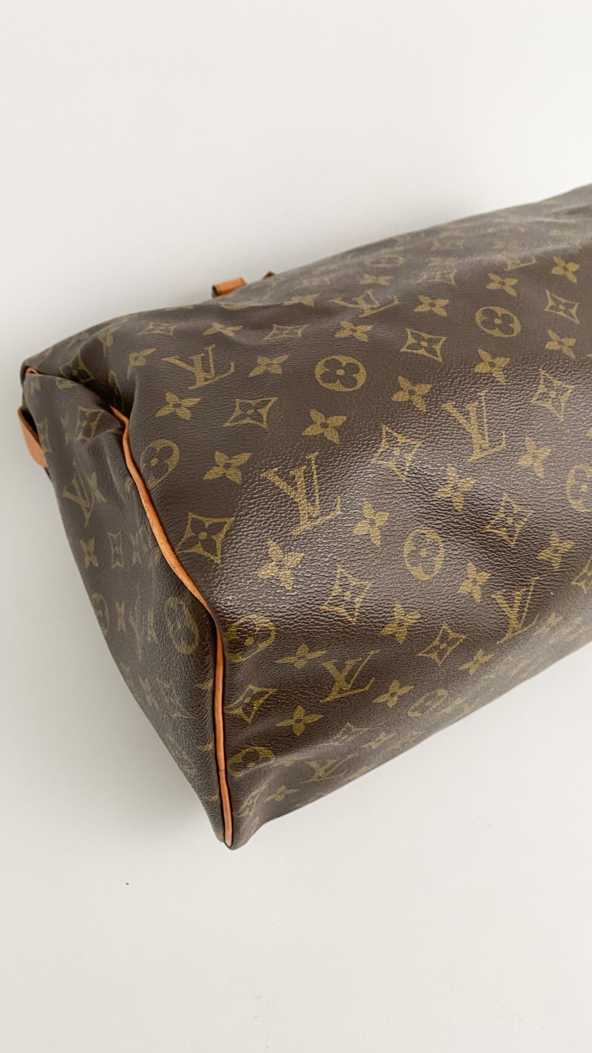 Louis Vuitton Speedy 40 – yourvintagelvoe