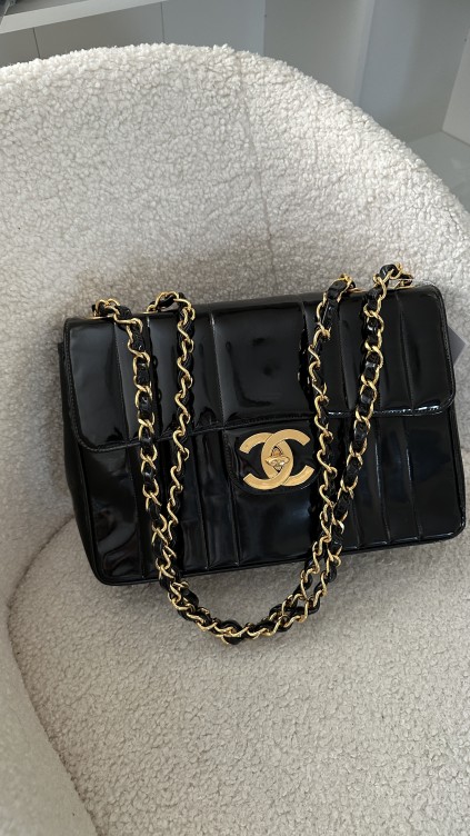 Chanel Jumbo Classic Single Flap Bag