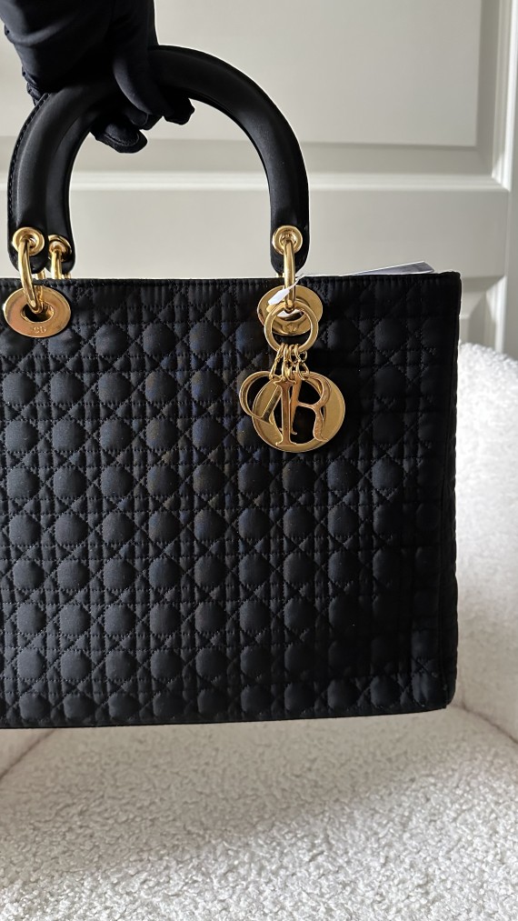 Lady Dior Size Large