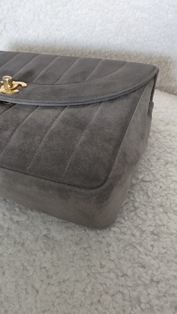 Vintage Chanel Shoulder Bag