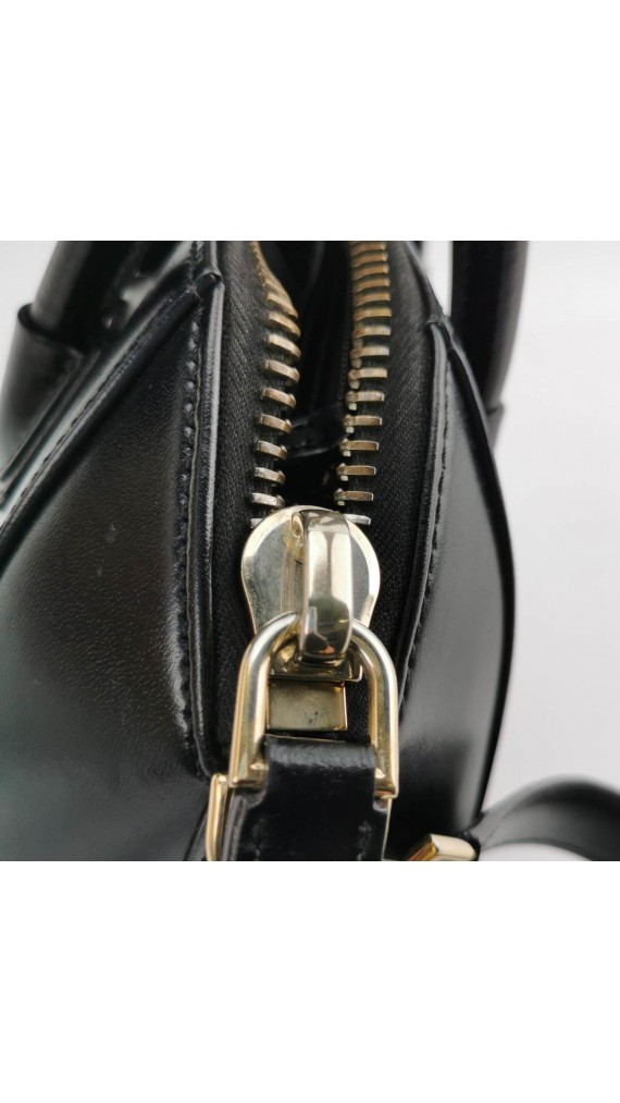Givenchy Antigona Shoulder Bag