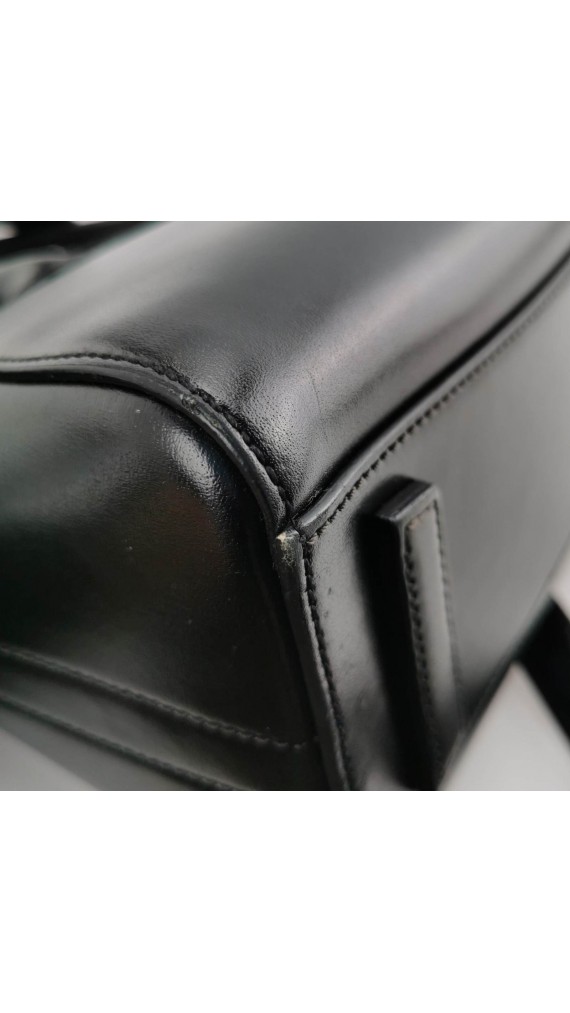 Givenchy Antigona Shoulder Bag