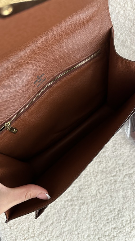 Louis Vuitton Monceau Shoulder Bag