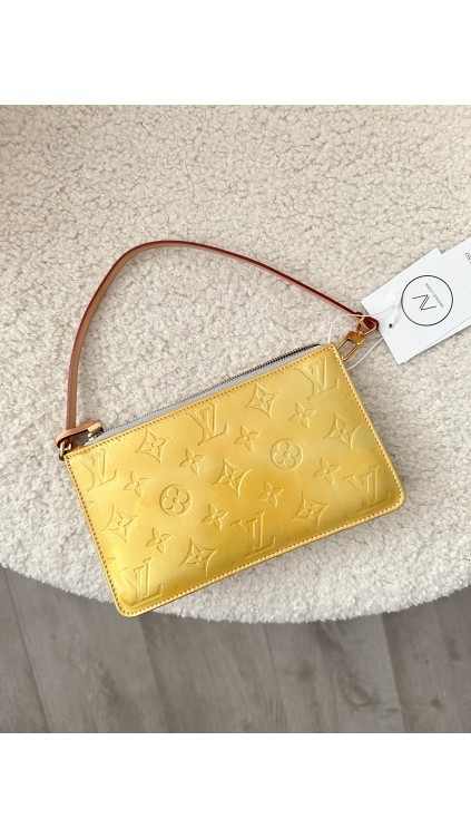 Louis Vuitton Vernis Pochette Bag