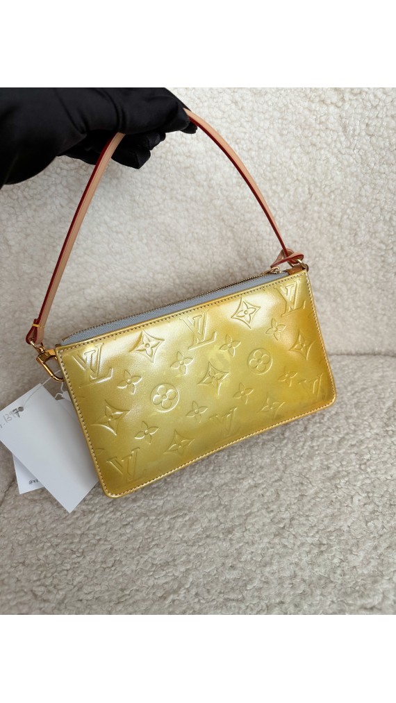 Louis Vuitton Vernis Pochette Bag