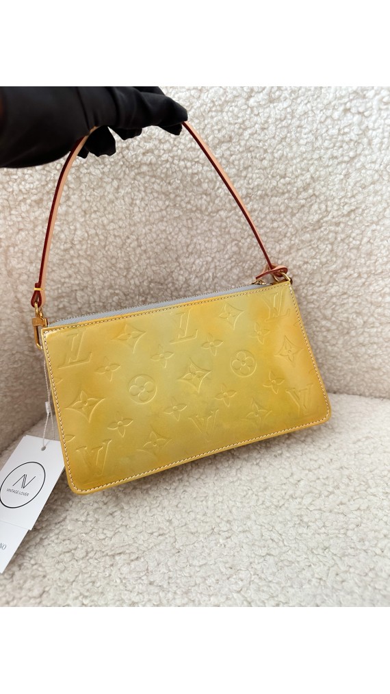 Louis Vuitton Vernis Pochette Bag