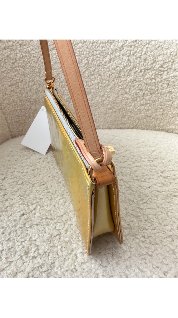 Louis Vuitton Vernis Pochette Bag