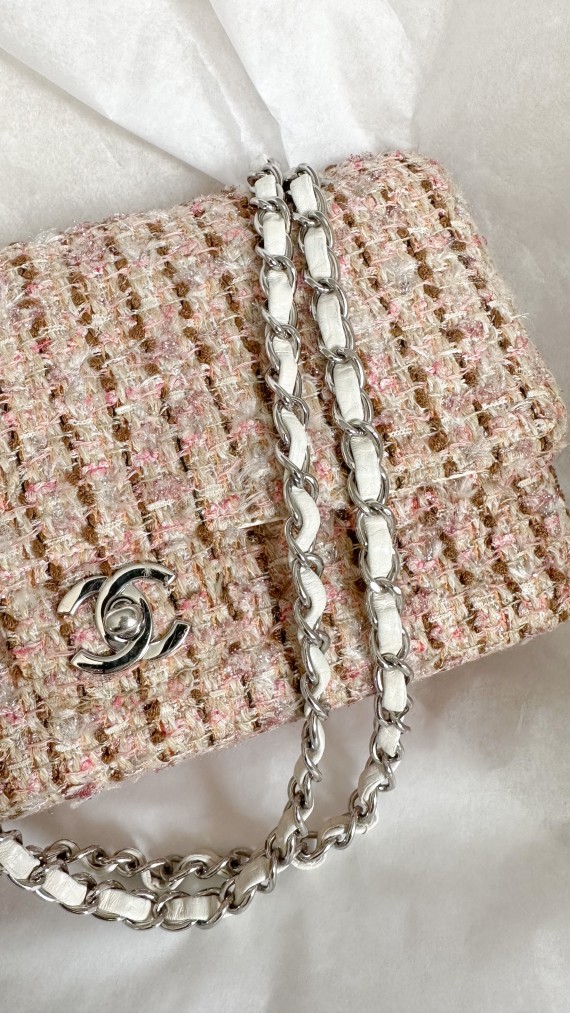 Chanel Tweed Classic Double Flap Size Medium