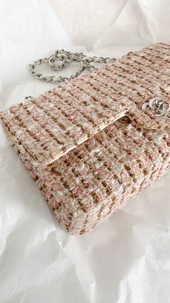 Chanel Tweed Classic Double Flap Size Medium