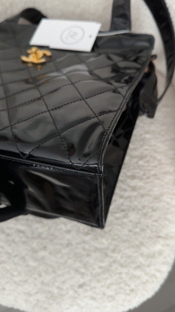 Chanel Shoulder Bag i Patent Leather