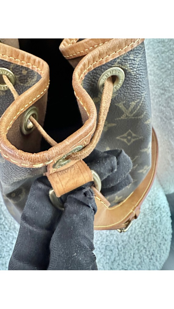 Louis Vuitton Noé Shoulder Bag