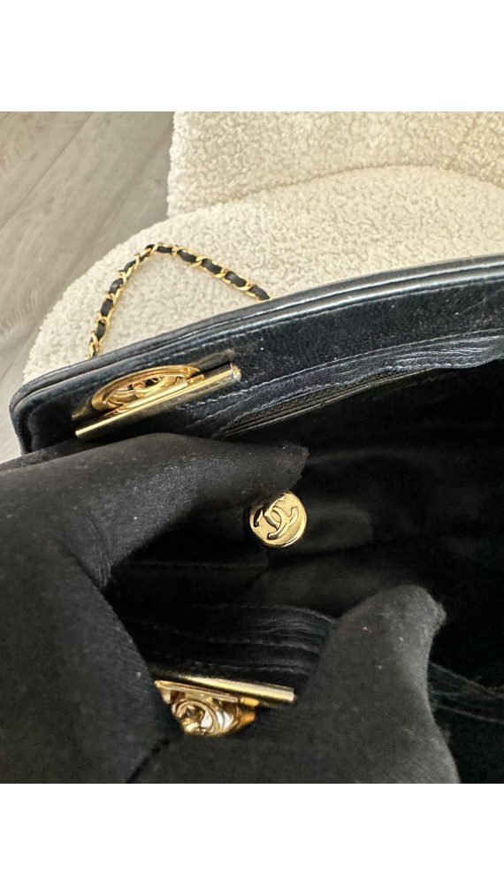 Vintage Chanel Shoulder Bag