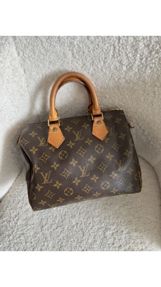 Louis Vuitton Speedy 25
