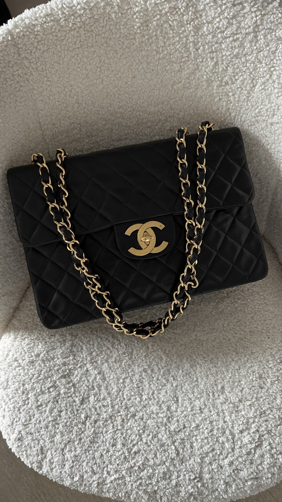 Chanel Vintage Jumbo Single Flap Bag