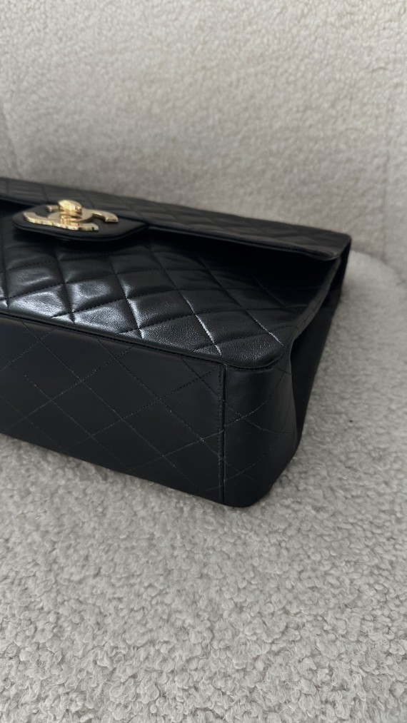 Chanel Vintage Jumbo Single Flap Bag