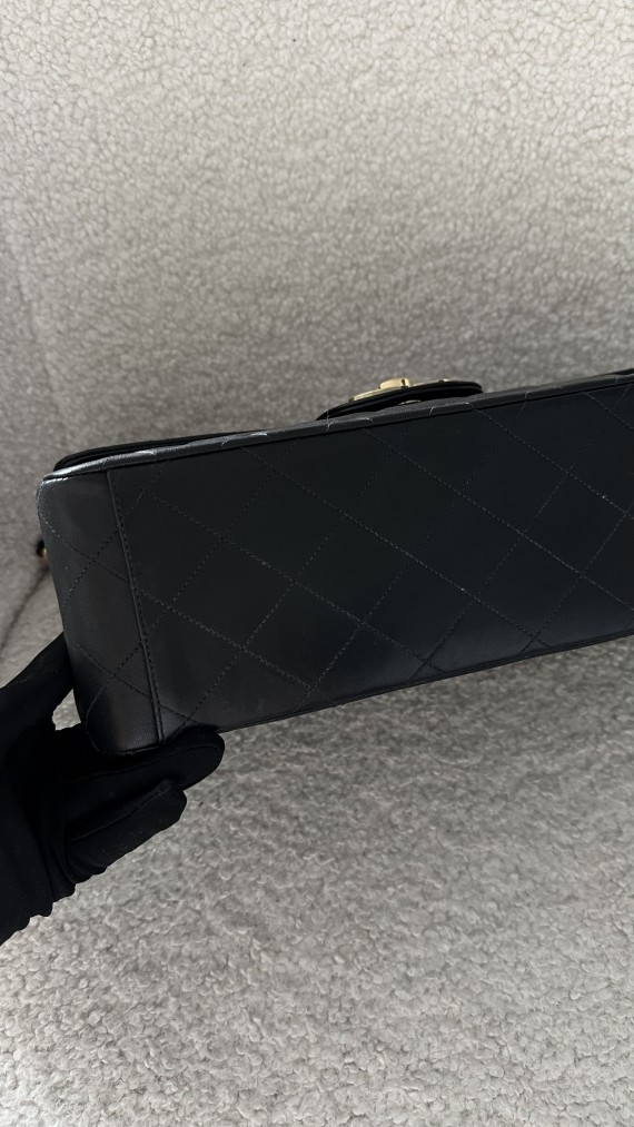 Chanel Vintage Jumbo Single Flap Bag