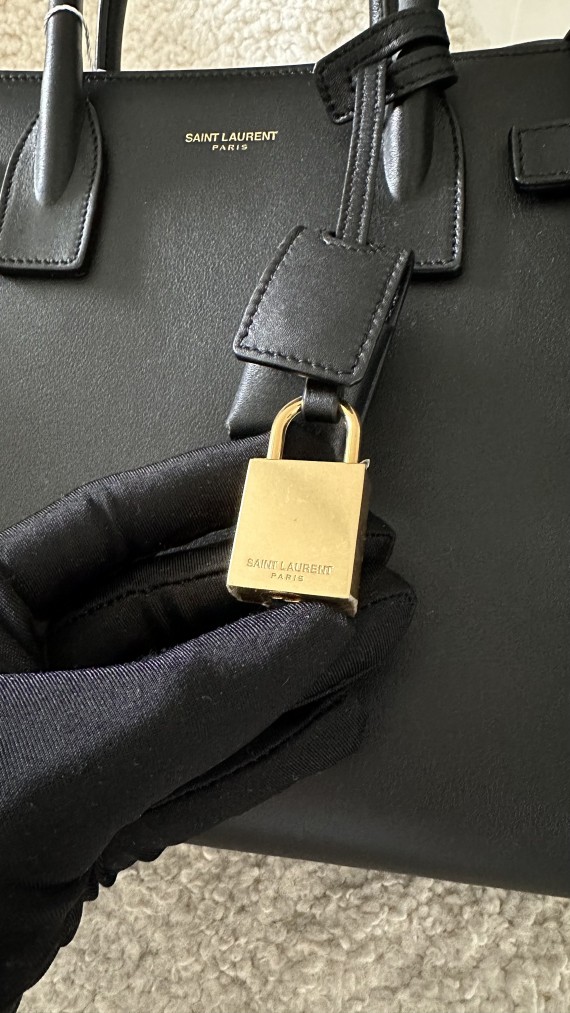 Ysl sac de jour sizes hotsell