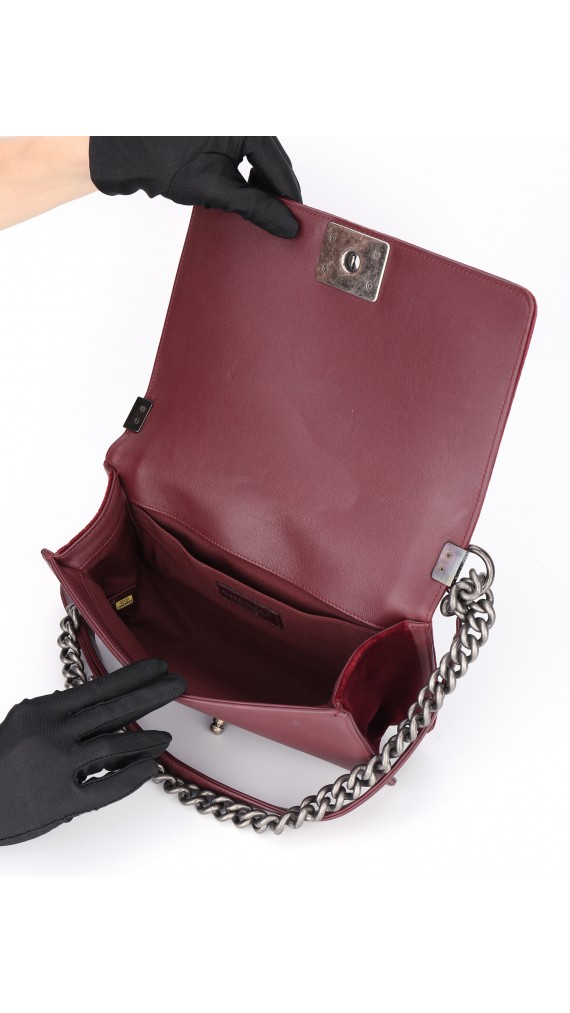 Chanel Boy Old Meidum Velvet Bag