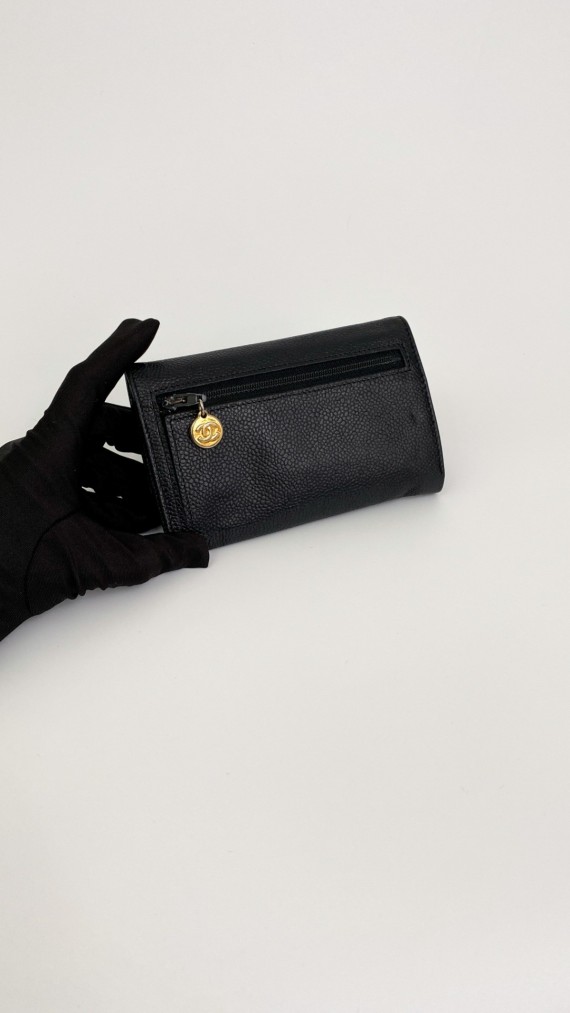 Chanel lommebok i caviar