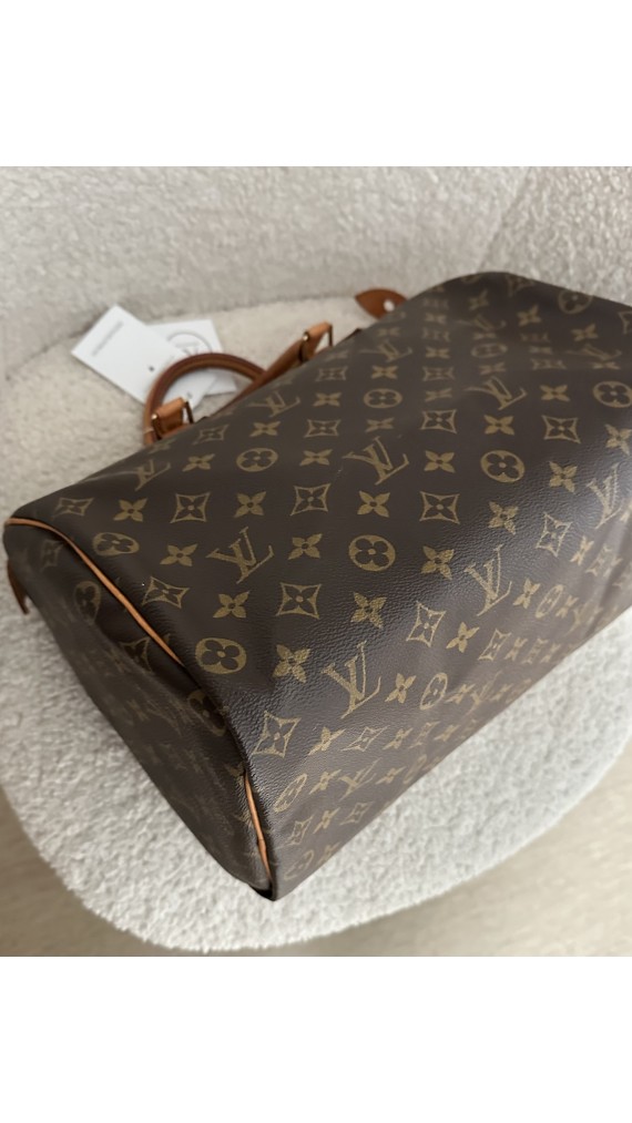 Louis Vuitton Speedy Size 35