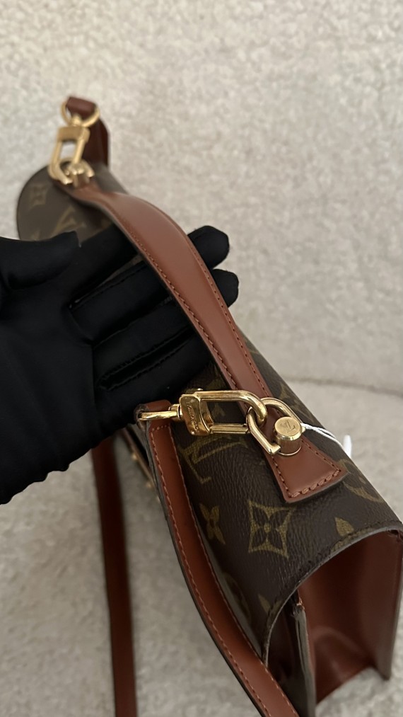 Louis Vuitton Monceau Shoulder Bag