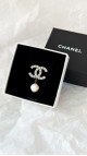 Chanel Brosje