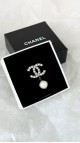 Chanel Brosje