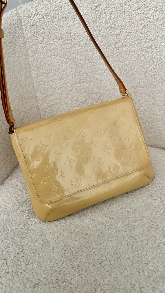 Louis Vuitton Vernis Shoulder Bag